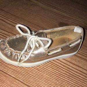 Gymboree size 9T gold metallic lofters